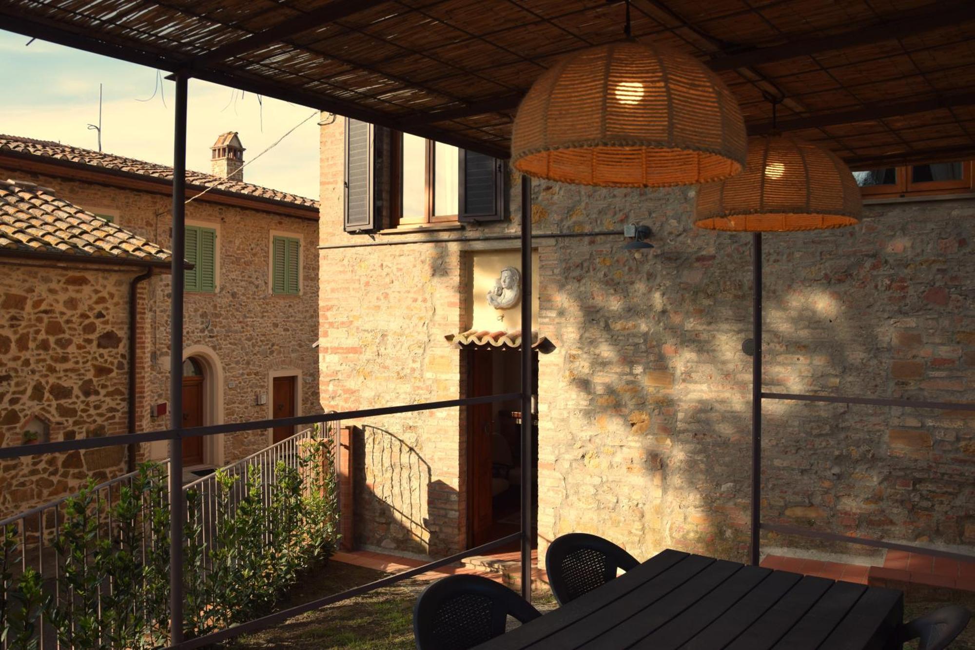 Agriturismo Le Case Di San Vivaldo Montaione Exterior photo